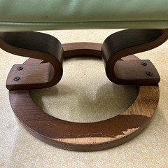 リクライニングチェアー　オットマン付きの画像