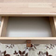 IKEA★BJÖRKSNÄS★ビョルクスネース★サイドテーブル★木製の画像