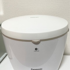 パナソニック　スチーマー　ナノケア　美顔器