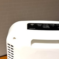 アイリスオーヤマ　セラミックファンヒーター KCH-SW121-Wの画像