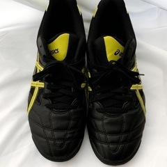 asics フットサルシューズ【28cm】