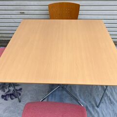 KOKUYO★ダイニングテーブル★椅子4脚セットの画像