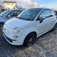フィアット500 部品取りジャンク車