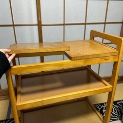 ワゴンの画像