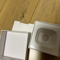 ワイヤレスイヤホンの箱
の画像