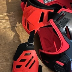 ソアー　バイク用プロテクター　レッド　赤　フリーサイズの画像