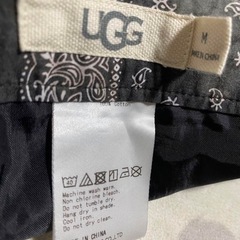 【セール中】UGGレディース　ミニスカートペイズリー柄の画像