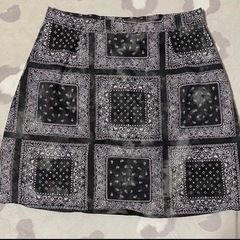 【セール中】UGGレディース　ミニスカートペイズリー柄の画像