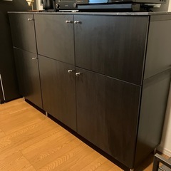 IKEA キャビネット 食器棚 収納棚の画像