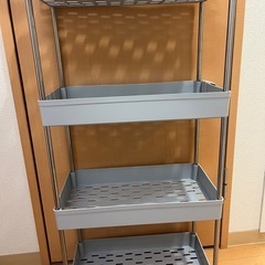 カゴ(キャスター付)の画像