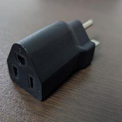 【電源変換プラグ】
100V→240Vの画像