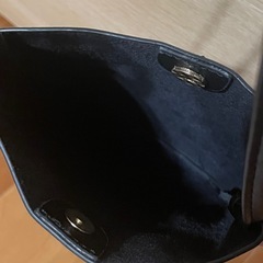 ショルダーバッグ シンプル 黒の画像