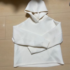 着用一回　ユニクロ　ドライスエットパーカー