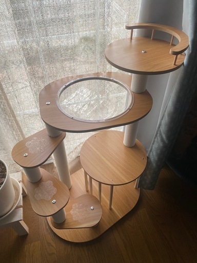 ほぼ新品　キャットタワー