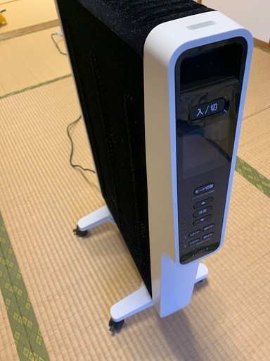シロカの遠赤軽量ヒーターです