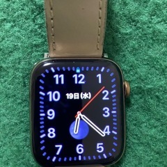 アップルウォッチシリーズ4 ステンレスゴールド44mm