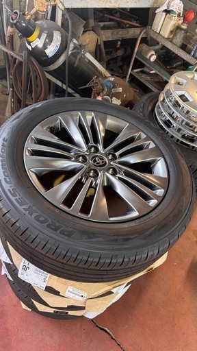 新車外し ナット付き 新品未使用 アルファード