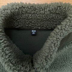 ユニクロ　カーキL アウターの画像