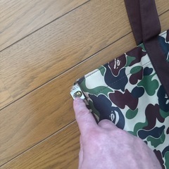 APE 迷彩トートの画像