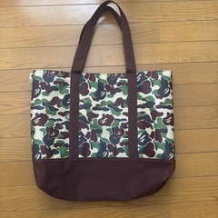 APE 迷彩トートの画像