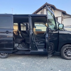 Bluetoothナビ付き☆月々1万円〜分割払い可❗️ 車検2年付き！【名義変更代込み】大人気☆日産 ルークスハイウェイスター☆Bluetoothナビ付き☆走行中DVD見れます☆ETC付き☆電動スライドドア☆ドラレコ付き☆スマートキー☆フルオートエアコン☆社外アルミ！事故修復歴無し☆そのまま乗って帰れます❗️の画像