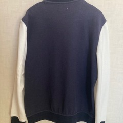 JUNRED スタジャンの画像