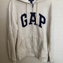 週末値下げ❗️GAPパーカー