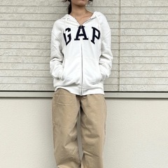 週末値下げ❗️GAPパーカーの画像