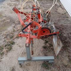 農機具（土壌消毒の機械）