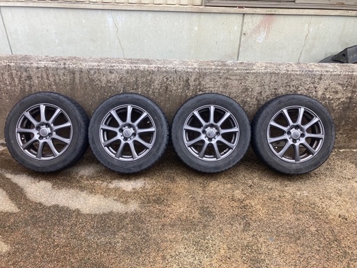 商談決まりました　スタッドレスタイヤ　ホイールセット　ヴィッツ ＲＳで使用してました　175/65R15