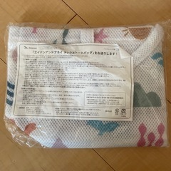エイデンアンドアネイのメッシュトートバッグの画像