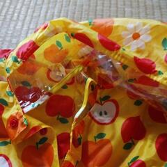 子供用りんご柄Ｌサイズレインコートの画像