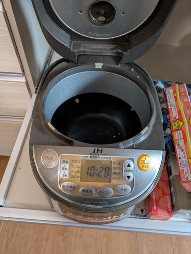 炊飯器 豪熱沸騰IH NP-VA18