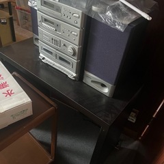 CDコンポ、テーブル