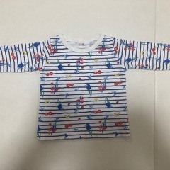 80サイズ　　花柄長袖シャツ200円