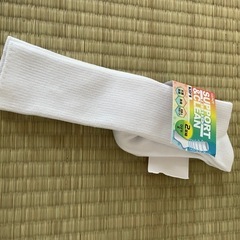 GUNZE(グンゼ)キッズ　白のハイソックスの画像