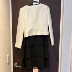 レディーススーツ（ジャケット、ワンピース）　サイズ9の画像