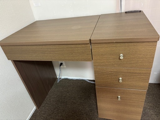コンセント2口付きドレッサー