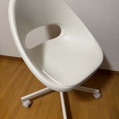 IKEA 白いイス