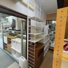 【リサイクルサービス八光】幅96.5㎝　ニトリ　突っ張り壁面収納...