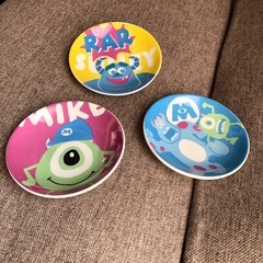 【新品】モンスターズインク　小皿 ディズニー　3枚