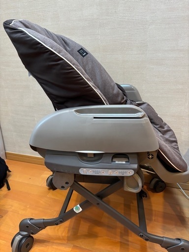 コンビ ハイローチェア ネムリラ 電動