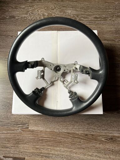 200系ハイエース1型 純正ハンドル