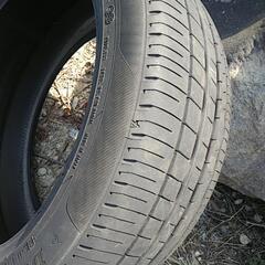 ダンロップタイヤ　２２５/４５r１８　95w  サイレンとコアの画像