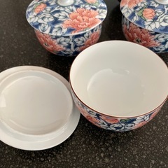 蓋付き湯呑みセット　絵皿の画像
