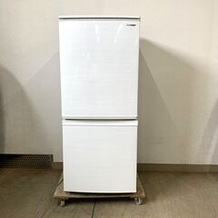 伊勢崎店【現状品】gi2-21 シャープ ノンフロン冷凍冷蔵庫 SJ-D14F-W 2020年製 ※通電・動作確認済・裏面にキズあり