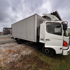 日野 4T トラックの画像