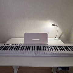 折りたたみ式キーボード(電子ピアノ)の画像