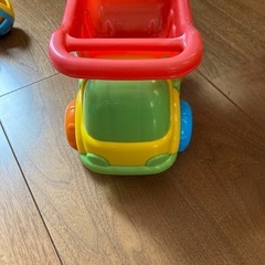 トラックのおもちゃの画像