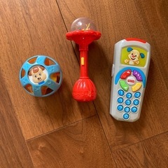 喋るリモコンなど赤ちゃんのおもちゃセット
